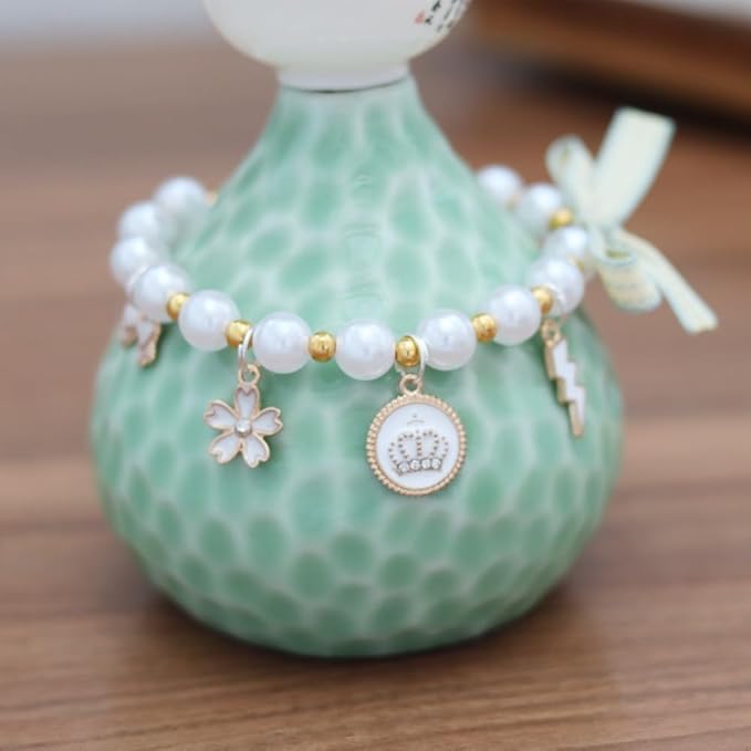 Pet Collar with Pearl Pendant, Dog or cat Pearl Necklace, Fashion Accessory for Cat or Dog, Elegant and Premium Design, Designs (White, S 20-25cm(Neck Girth))