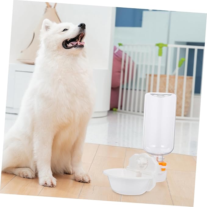 Hanging PET Water Feeder Automatic Dog and Cat Drinking Tool Food-Grade Material Leak-Proof Design for Indoor and Outdoor Use