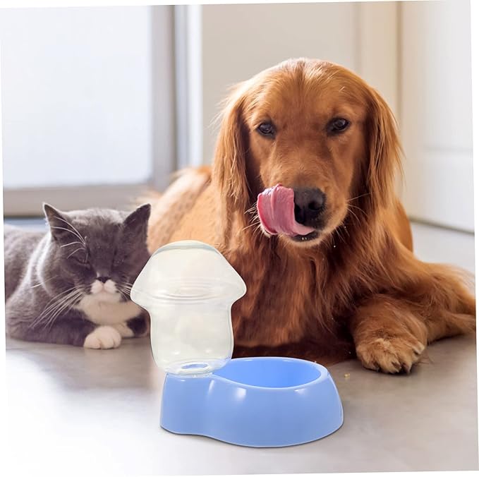 Automatic Pet Water Dispenser Transparent Plastic Drinking Bowl for Dogs and Cats Lightweight and Easy to Clean Water Feeder for Animals and Travel