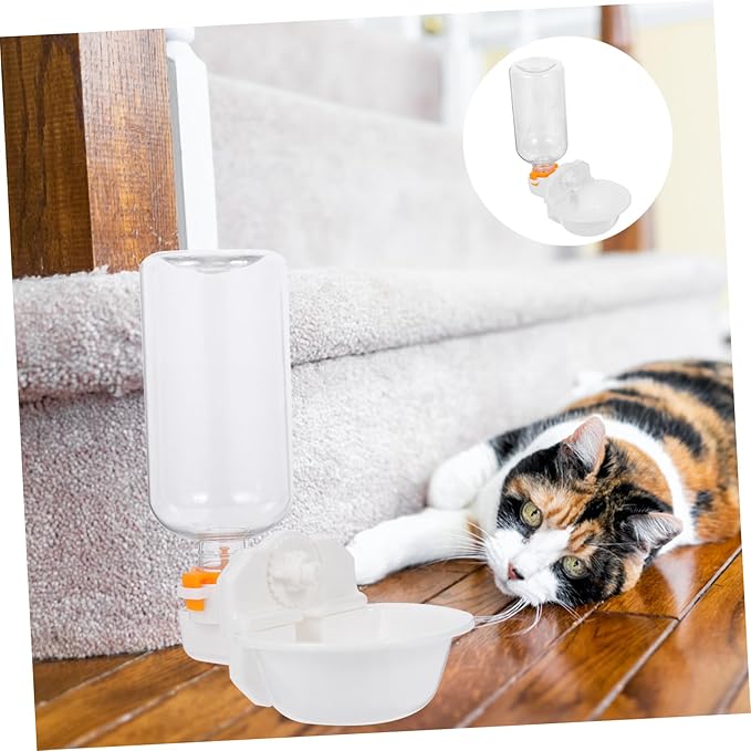 Hanging PET Water Feeder Automatic Dog and Cat Drinking Tool Food-Grade Material Leak-Proof Design for Indoor and Outdoor Use