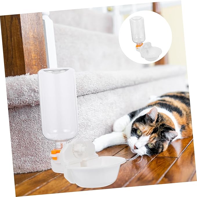 Hanging Automatic PET Water Feeder for Dogs and Cats Bottle 500ml Capacity for Indoor and Outdoor Use