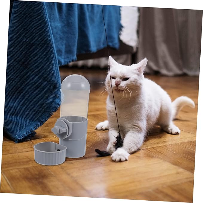 Hanging Dog Water Feeder and Cat Bowl Wear-Resistant Automatic Pet Water Dispenser Capacity for Puppies and Kittens Convenient and Leak Design