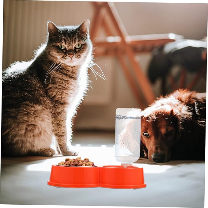BESPORTBLE 1pc Automatic Dog Water Dispenser and Pet Bowl Slip Design Bowl and Automatic Feeder for Dogs Cats Lightweight and Easy to Clean for Home Use