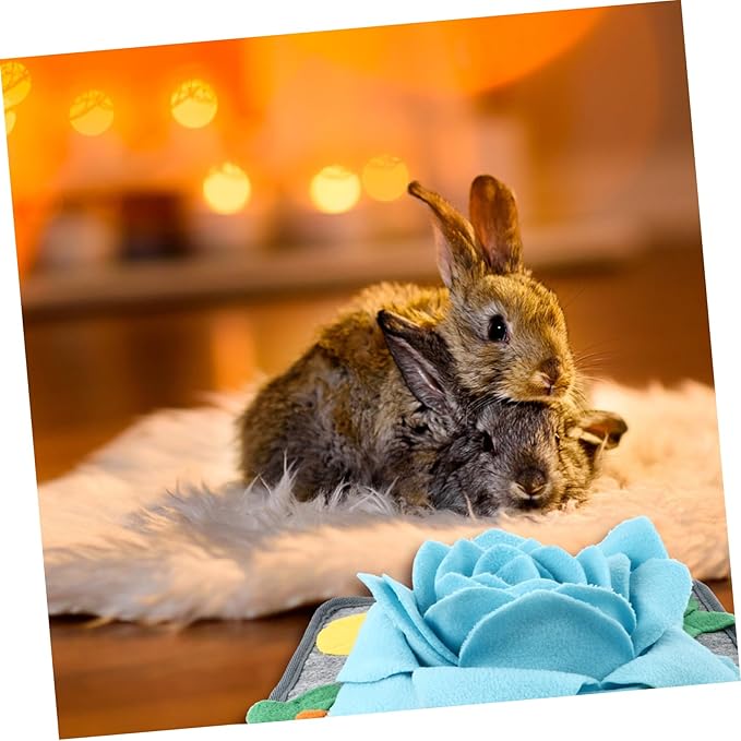 POPETPOP Rabbit Snuffle Mat for Foraging Slow Feeding Interactive Nose Work Training Toy for Bunnies Washable PET Anxiety Relief Pad Random Rope Position