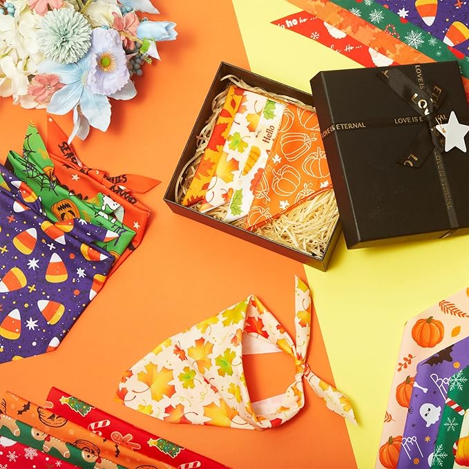 Preboun 200 Pcs Mixed Holiday Dog Bandanas Bulk Festival Bandanas for Dog Triangle Kerchief Bib Scarf Set for Pet Cat Party Costume Photo Props Accessories Pet Shops Owners Groomers, 25 Styles