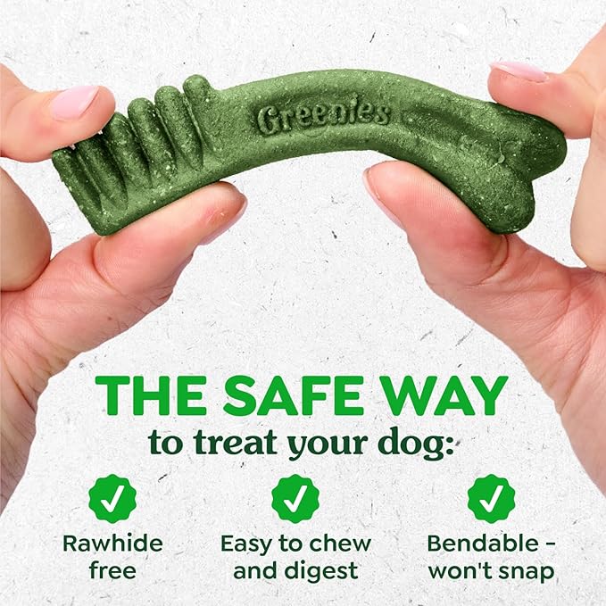 Greenies Veterinarian-Recommended Natural Dental Dog Treats, Large Size, Original Flavor, 27 oz. Pack, 17 Count