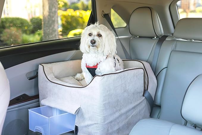Snoozer Luxury Lookout Pet Car Seat, Medium Luxury II, Buckskin with Java